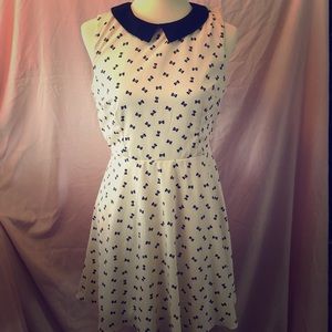 Collared bow dress